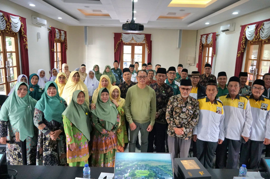 Wabup Suiasa Terima Pengurus MUI Badung